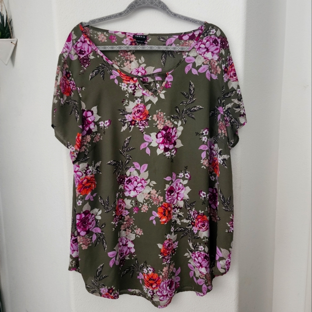Torrid georgette blouse